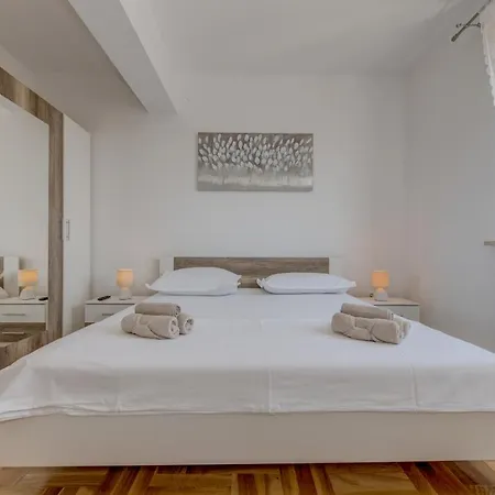 Apartment Aurelia *